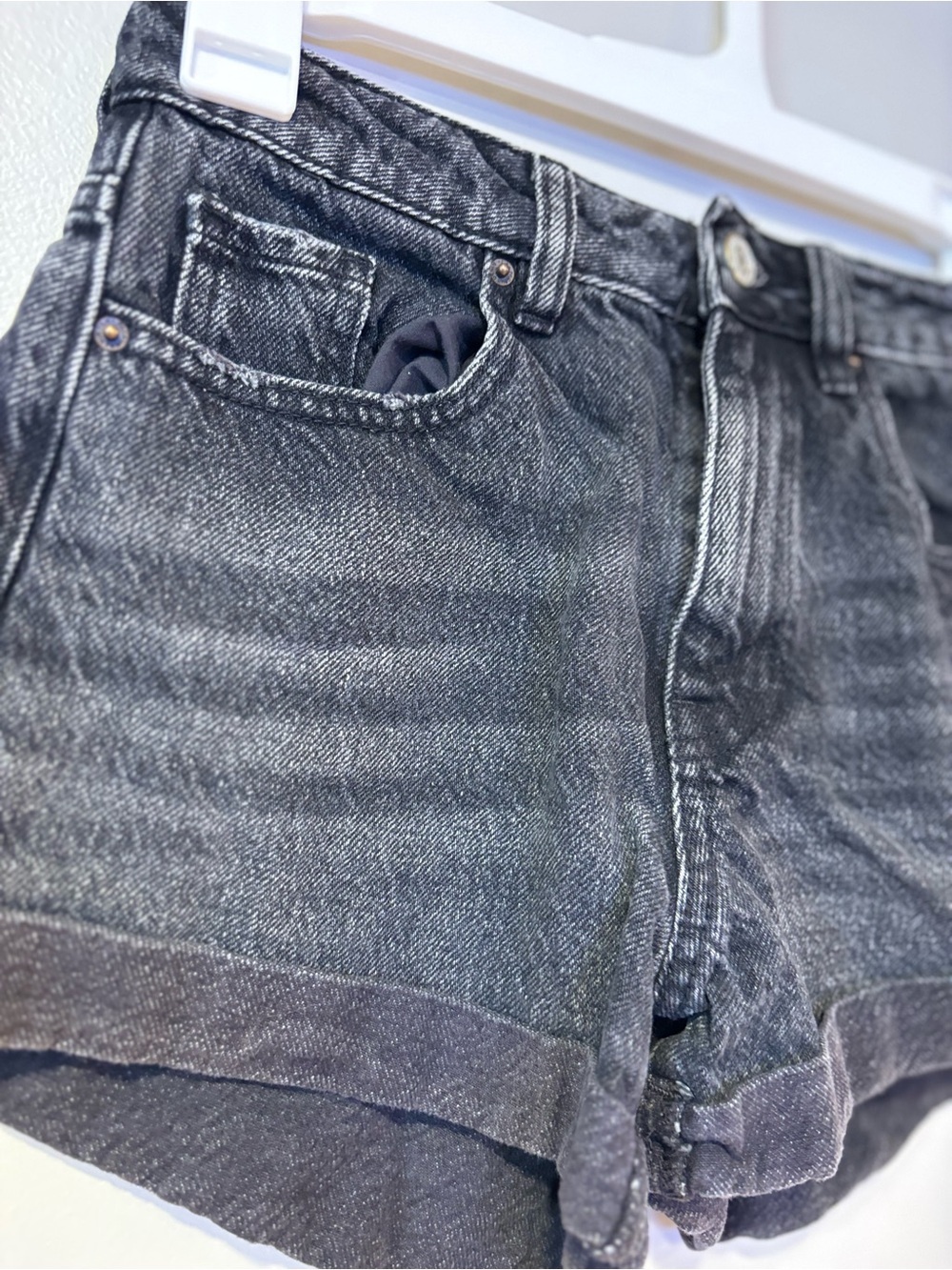 PacSun Black Denim Mom Shorts High Rise Rigid Denim Women's 24 XS - Picture 5 of 8